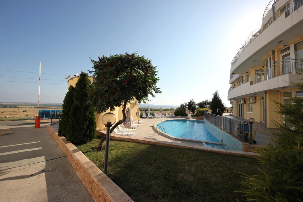 Menada Sunset Kosharitsa Apartments Dış mekan fotoğraf