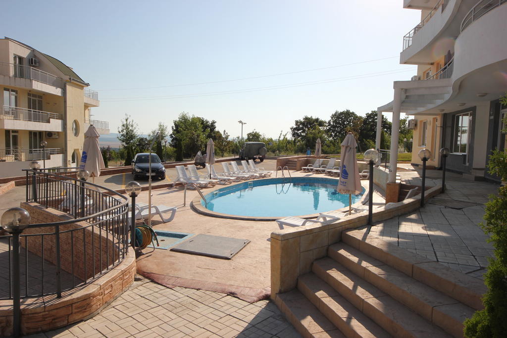 Menada Sunset Kosharitsa Apartments Dış mekan fotoğraf