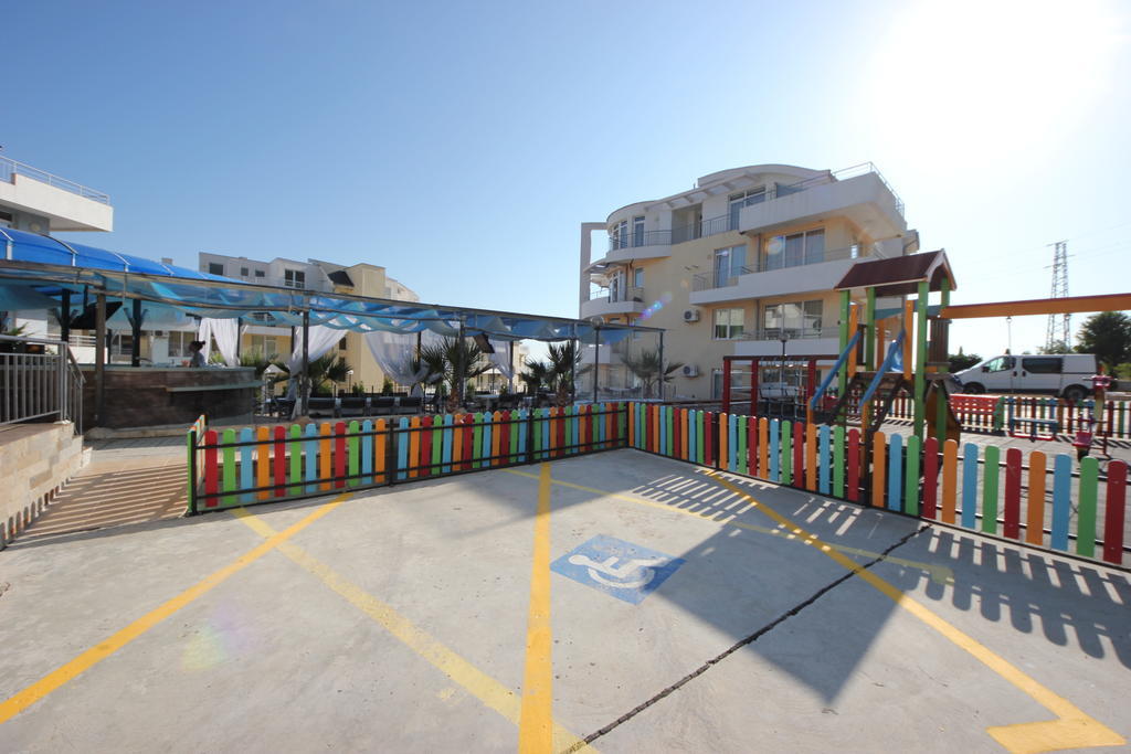 Menada Sunset Kosharitsa Apartments Dış mekan fotoğraf