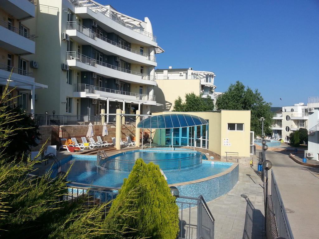 Menada Sunset Kosharitsa Apartments Dış mekan fotoğraf