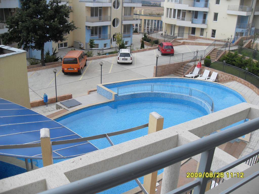 Menada Sunset Kosharitsa Apartments Dış mekan fotoğraf