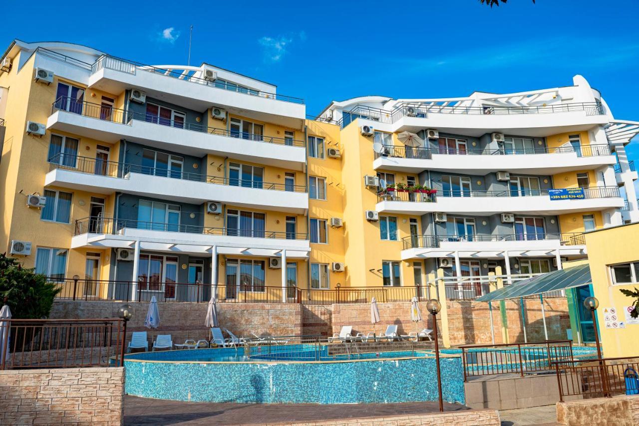 Menada Sunset Kosharitsa Apartments Dış mekan fotoğraf