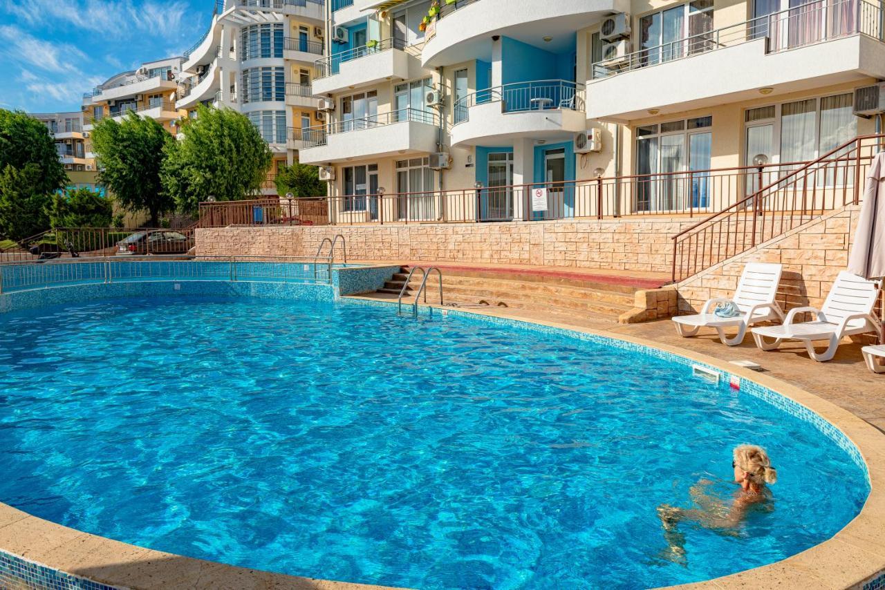 Menada Sunset Kosharitsa Apartments Dış mekan fotoğraf